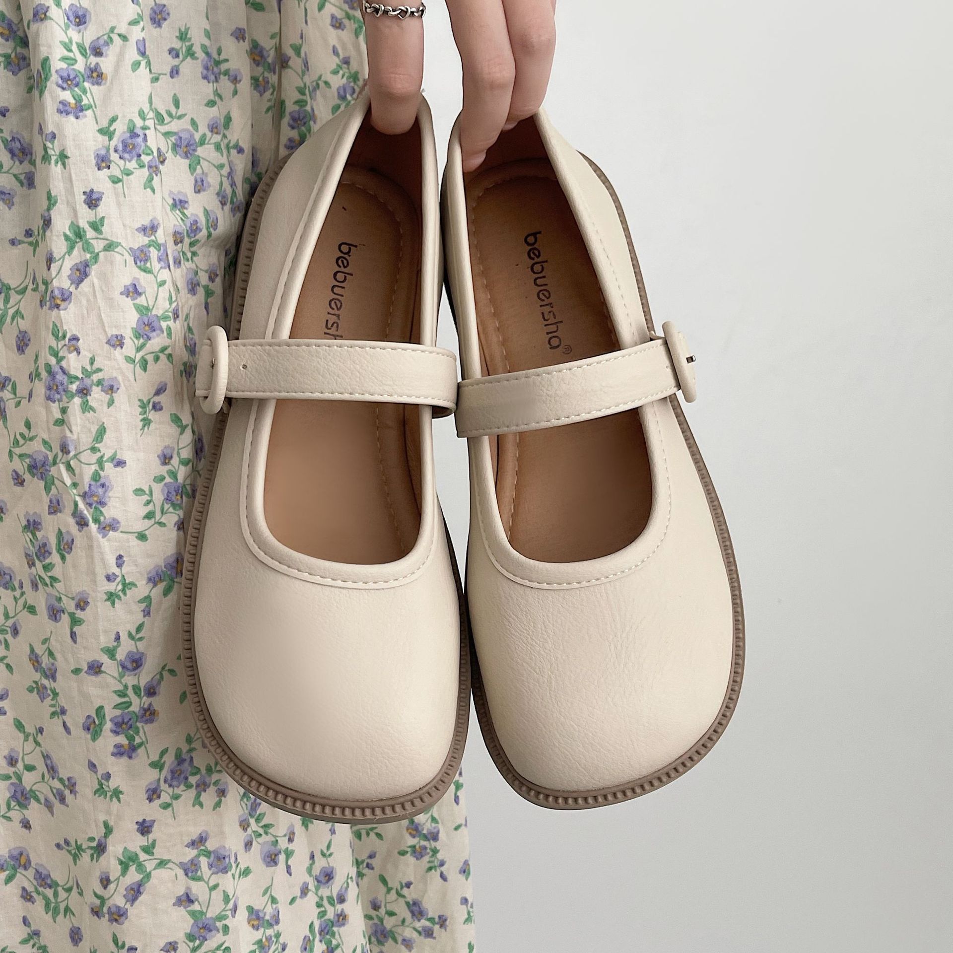 中跟纯色粗跟单鞋