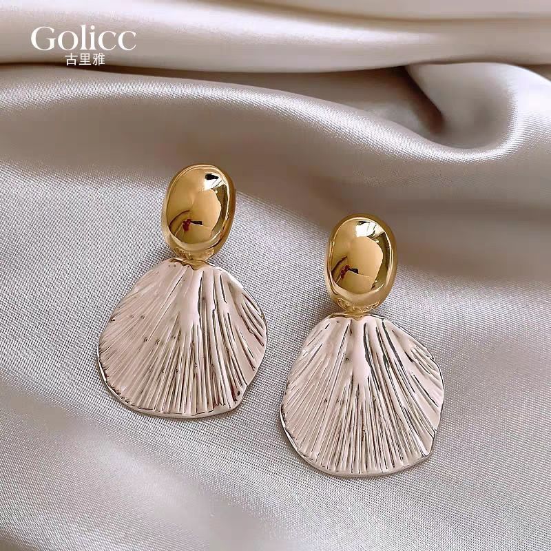 French Pearl Earrings for Women Light Luxury Temperament High-Grade Earrings Special-Interest Design Unique 2023 New Popular Earrings