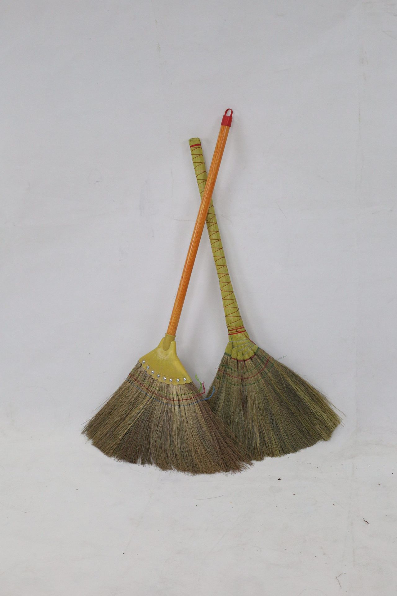 芒草扫把扫地扫帚家用高粱苗金丝苗笤帚学校工厂地板清洁-阿里巴巴