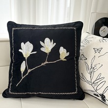 玉兰花绣花丝绒抱枕法式复古轻奢黑色靠枕中式高端客厅沙发靠垫套