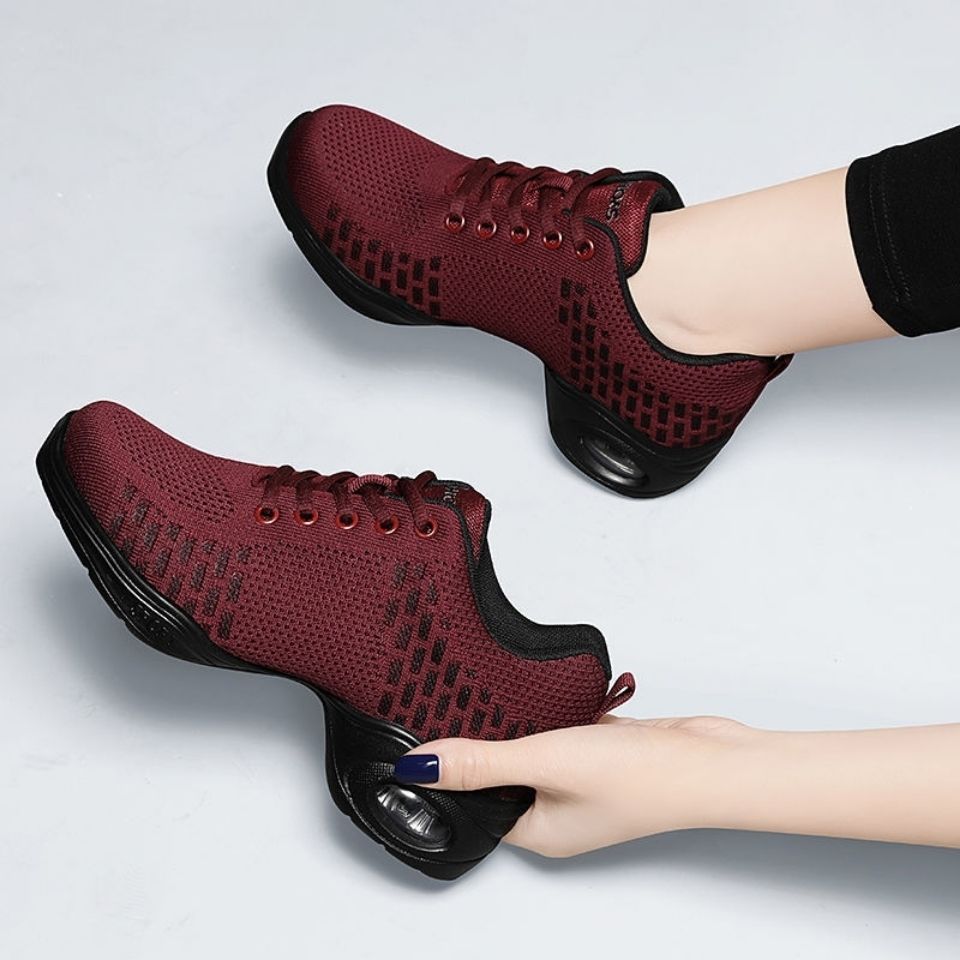 新款广场舞蹈鞋女成人跳舞女鞋网面爵士舞鞋软底秋季白色跳舞鞋女