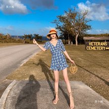 泰国海岛旅游沙滩裤海边度假蓝色碎花性感阔腿连体裤女短裤夏季