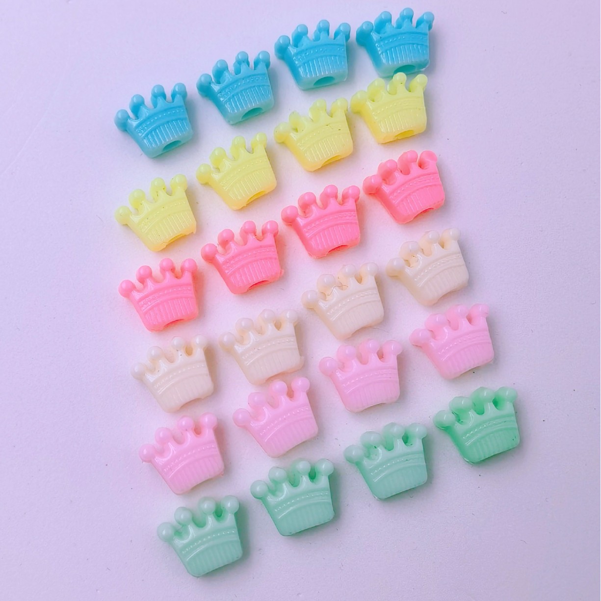 塑料皇冠大孔珠春天色塑料散珠跨境儿童手工串珠自制项链饰品批发