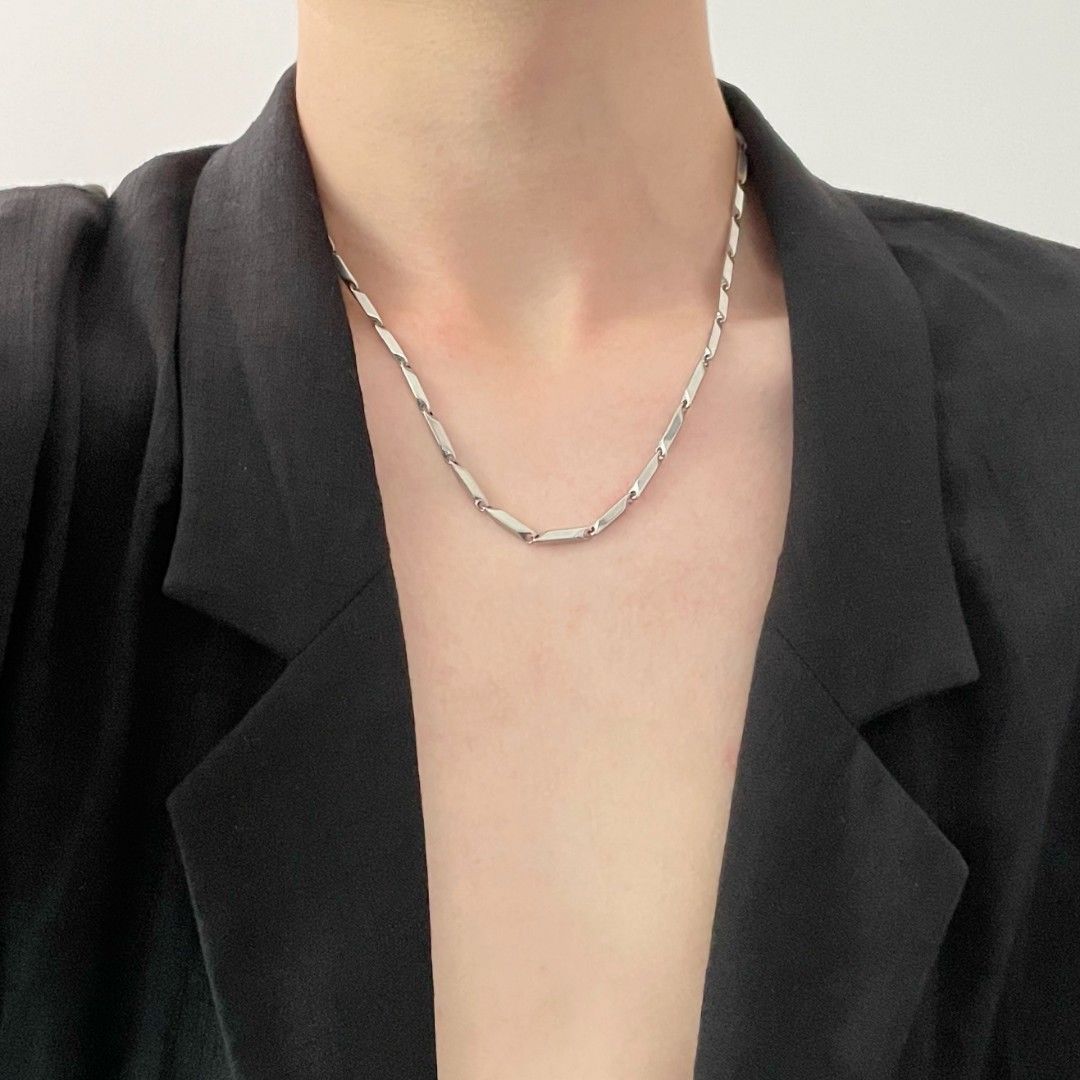 Men's Personality Fashion Titanium Steel No Fading Diamond Necklace Trendy Men's Cold Style Student Female Dressing All-Match Clavicle Chain