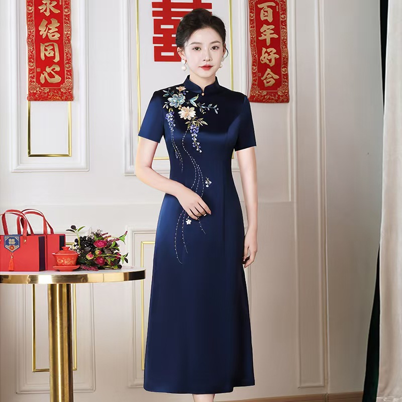 工厂批发妈妈婚礼服秋冬醋酸刺绣喜婆婆婚宴装旗袍22D103复古风