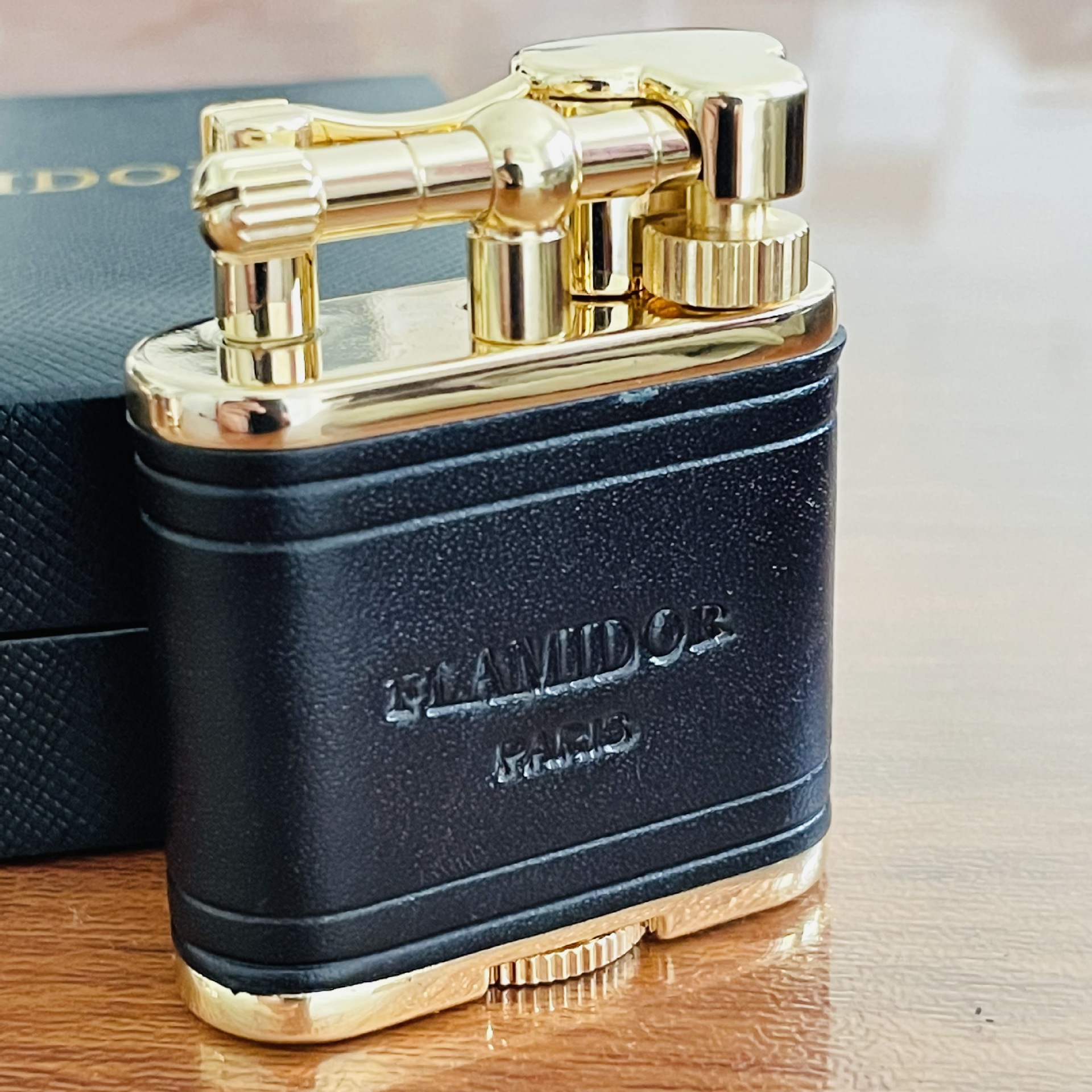 法国品牌flamidor欧式手工皮机身个性创意超薄打火机经典煤油机