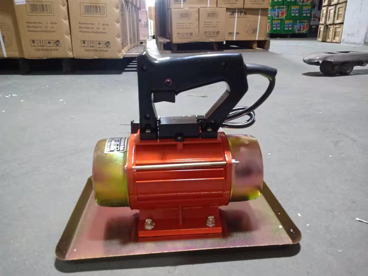 手提式平板振动器