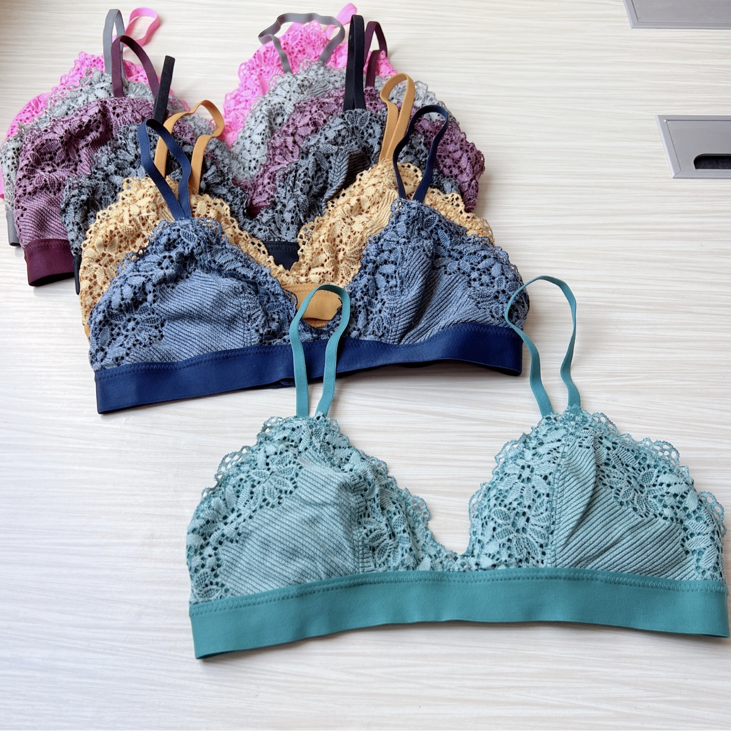 外贸单美国鹰无钢圈蕾丝款内衣 薄杯性感蕾款文胸-阿里巴巴