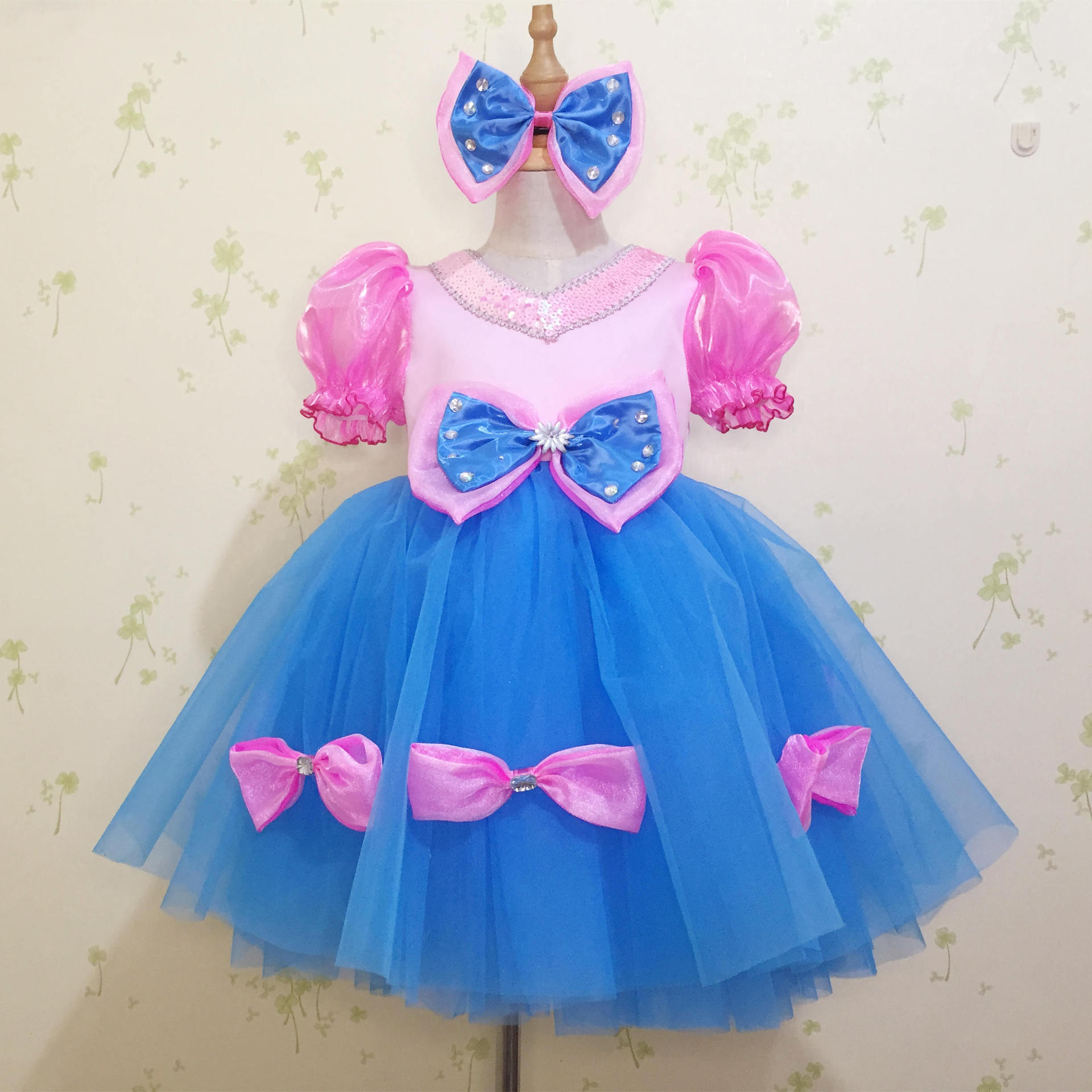 儿童演出服公主裙可爱女童舞蹈服蓬蓬纱裙幼儿表演服装蝴蝶连衣裙