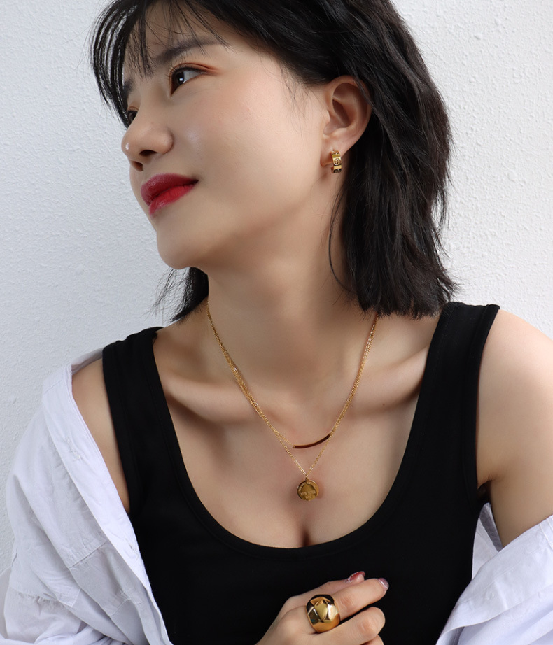 欧美ins风小众设计英文字母圆牌吊坠微笑双层叠戴项链女饰品 p976