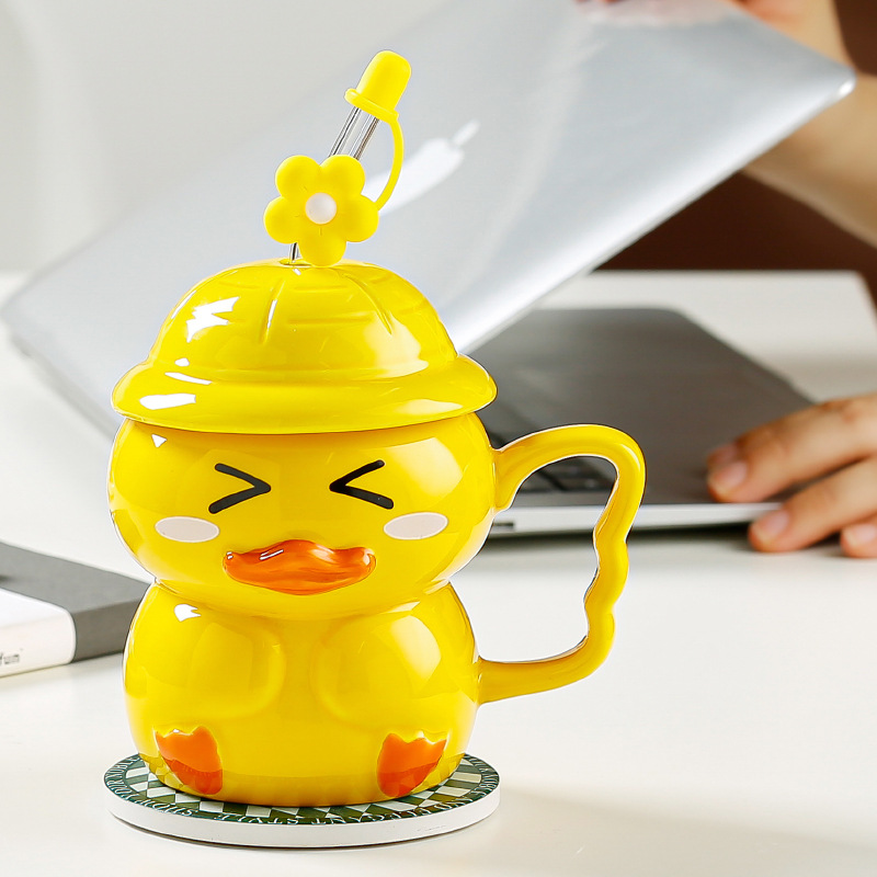 Cyber Celebrity Little Yellow Duck Style Water Cup Ceramic Ins Cute Girl Milk Breakfast Cup Couple Home Horse with Lid