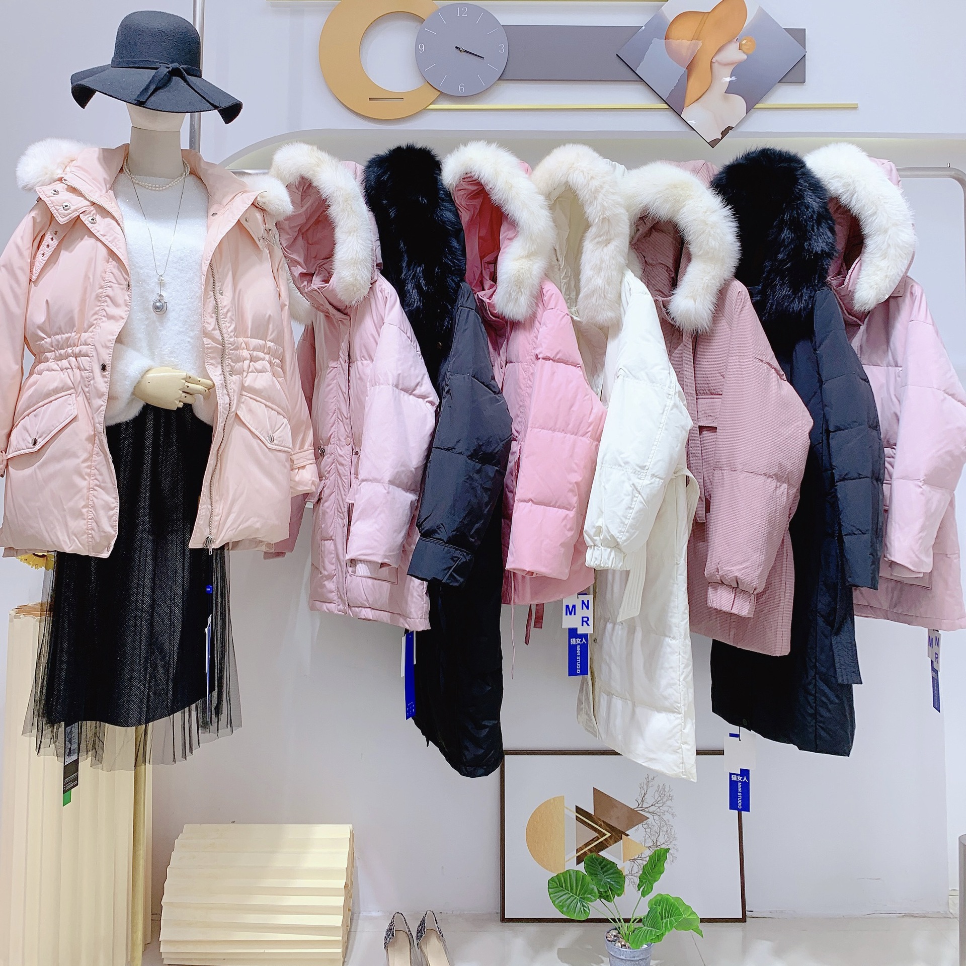 红袖秋冬羽绒服广州十三行尾单清仓女装品牌折扣一手货源走份乐町