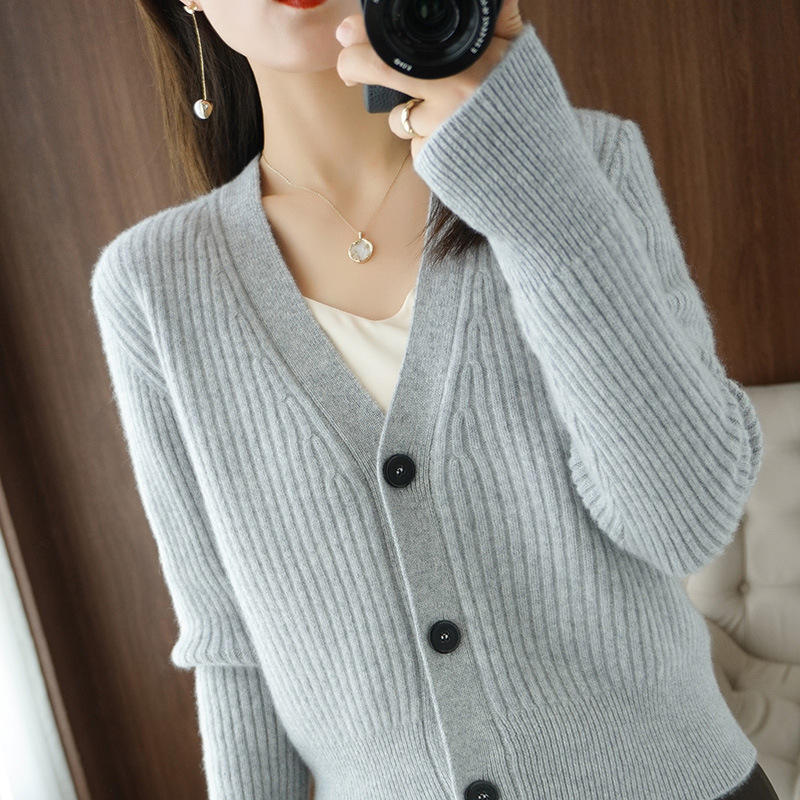 秋季新款韩版半开领气质针织开衫女纯色单排扣显瘦针织外搭毛衣女