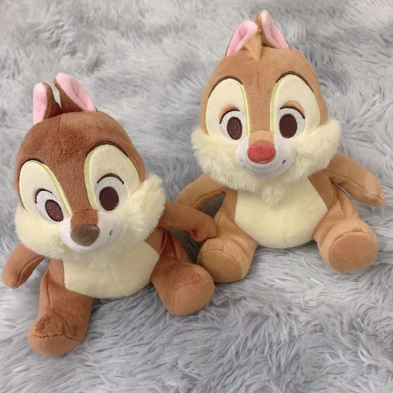 潮玩手办奇奇蒂蒂克莉丝毛绒公仔可爱松鼠仰望星空玩具摆件玩偶