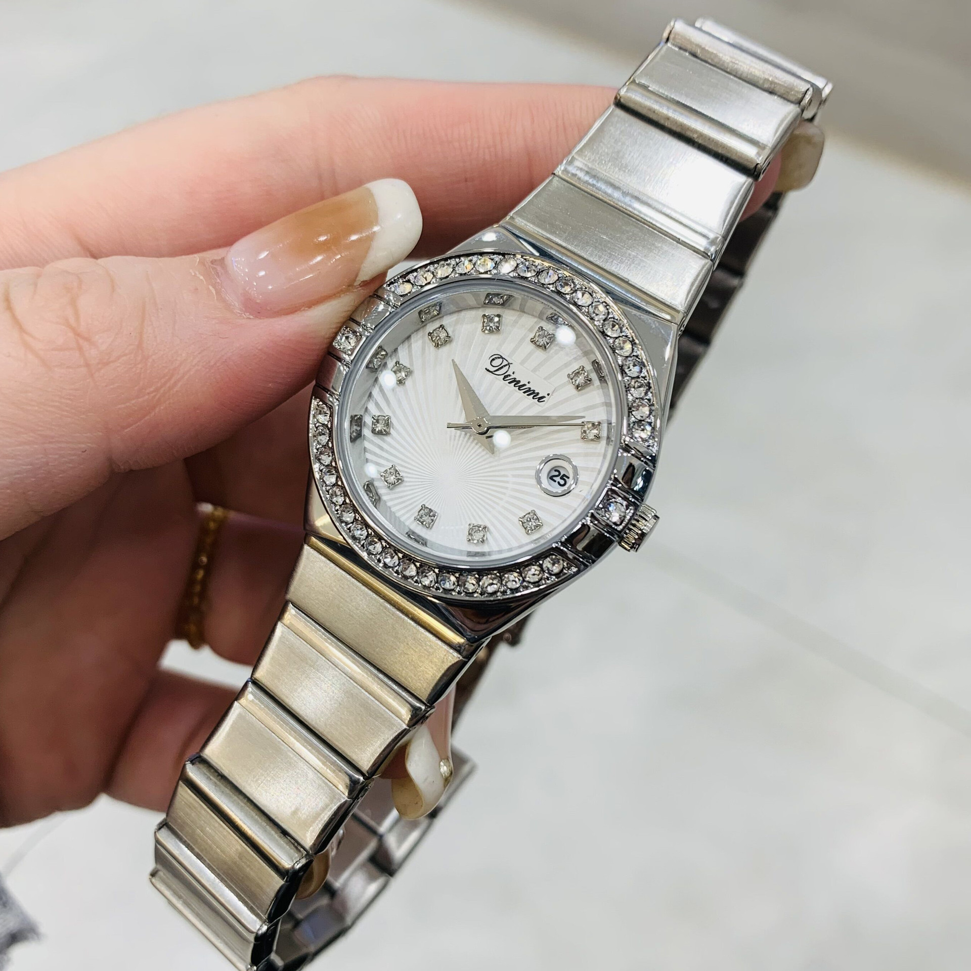 蒂米妮品牌同款跨境贸易女款手表镶钻日历石英表防水高档女士手表