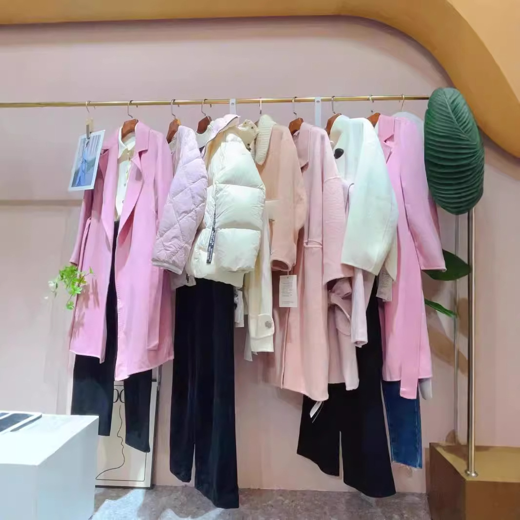 杭州一线品牌迪笛欧2024冬装新款 直播品牌女装正品撤柜尾货