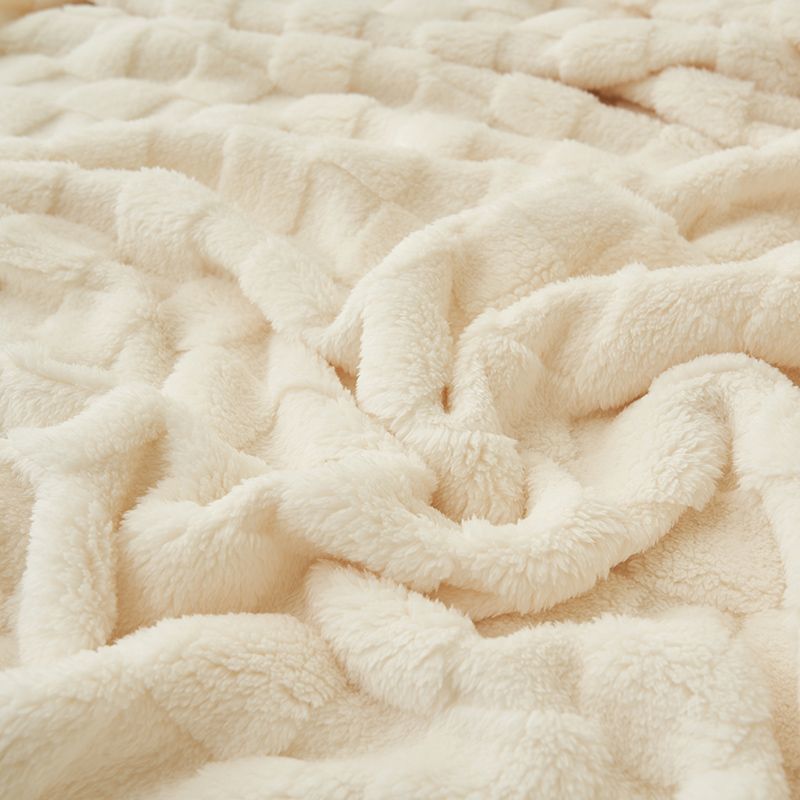 Class a Milk Velvet Blanket Office Nap Blanket Small Blanket Sofa Blanket Flange Waffle Velvet Air Conditioning Thin Blanket Bed 4