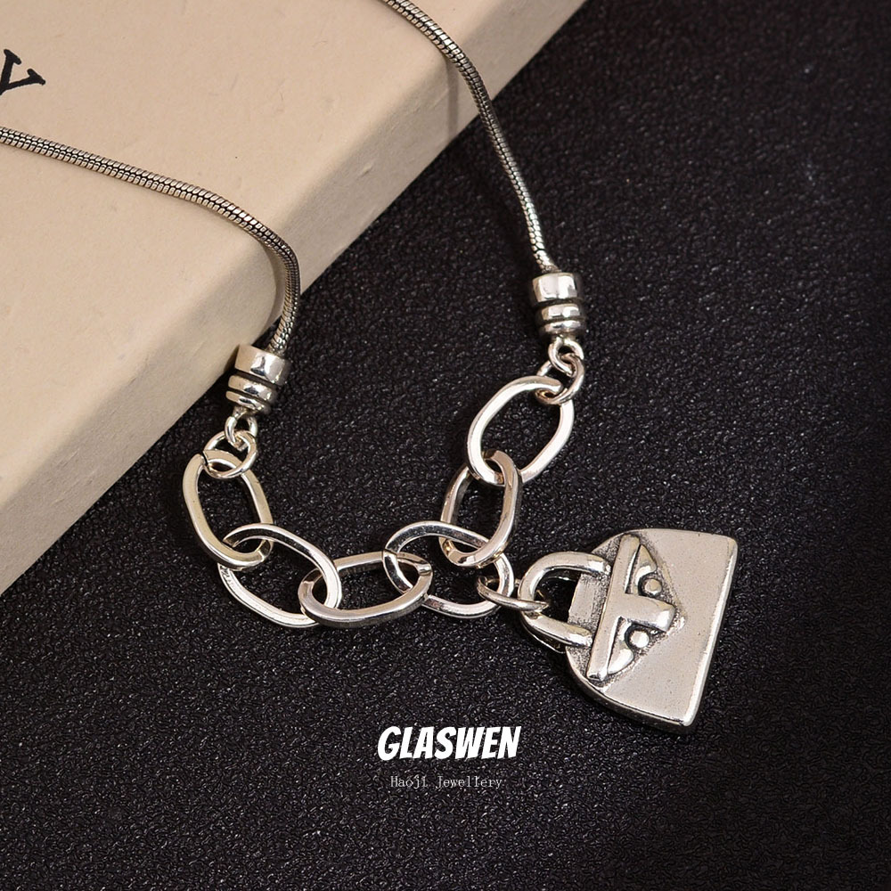 热卖配饰个性轻奢高级感手提包包吊坠项链小众复古潮牌百搭锁骨链