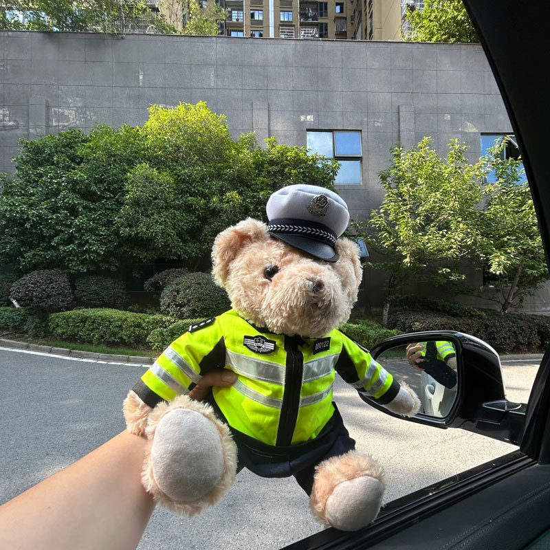 现货深圳交警小熊公安警察熊玩偶车载摆件铁骑行警官网红毛绒玩具