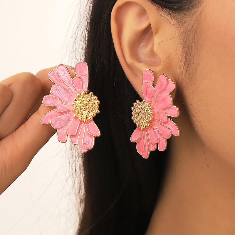 Colorful Flower Petals New Earrings European and American Retro Alloy Flower Earrings Women‘s Elegant Pattern Flower Earrings