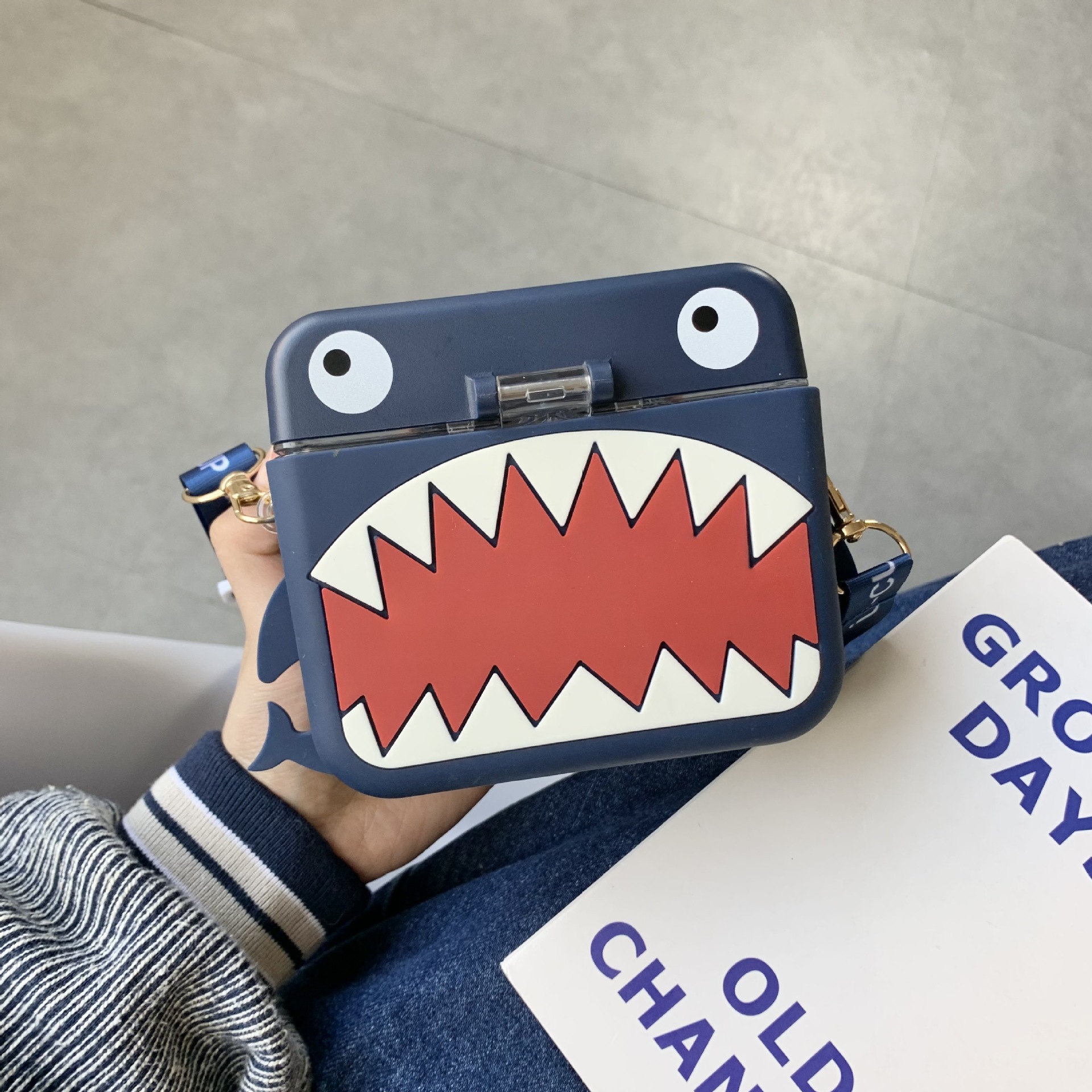 Creative Square Belt Straw Cup Children's Personality Flat Strap Blood Block Cute Drop-Resistant High Temperature Resistant Shark Cup