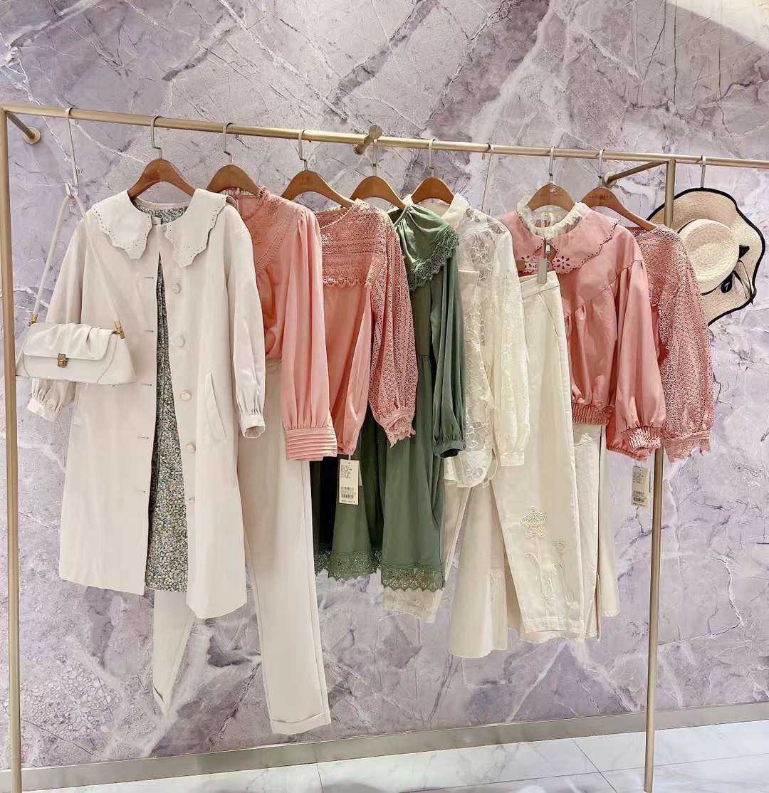 费依22新款春秋品牌折扣女装走份批发艾安琪 我爱露露 丝柯 乐町