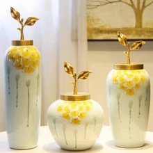 景德镇陶瓷花瓶手绘三件套装新中式花瓶摆件饰品铜饰客厅工艺品