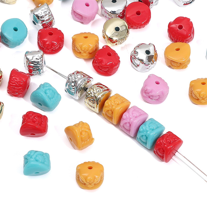 亚克力实色珠子卡通醒狮隔珠散珠桶珠串珠手工diy手链项链配饰品