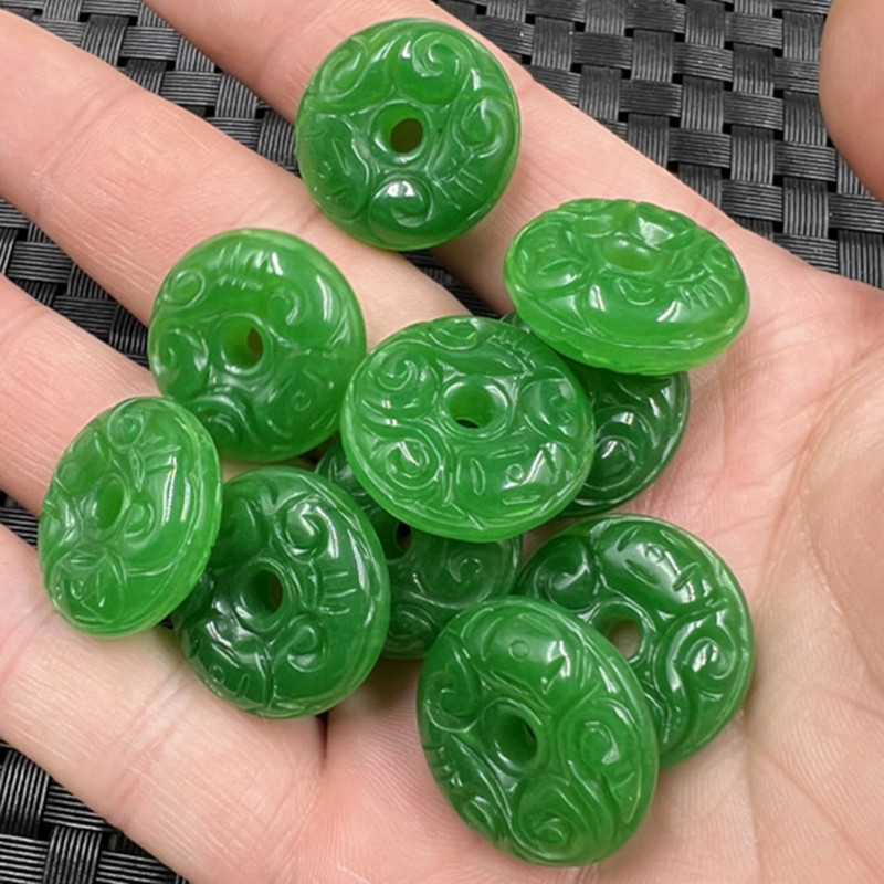 玉石挂件碧绿色玉扣挂件石英岩玉如意扣吊坠双面雕刻项链坠玉坠