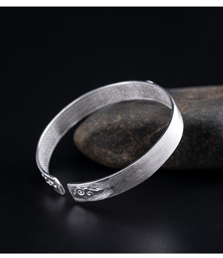 素十八创意设计款s925银八卦手环女宫廷复古民族祥云拉丝开口镯