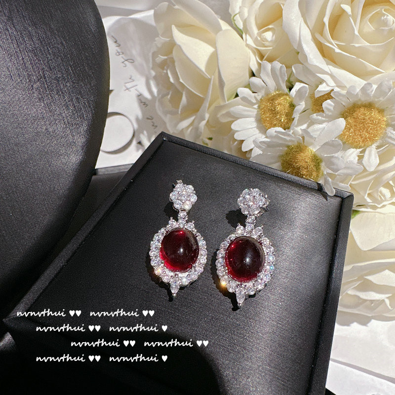 Zhu Li'an Pomegranate Red Egg-Shaped Gem Necklace Antique Sense 18K Gold Plating Water-Foam Jade Big Diamond Zircon Bracelet