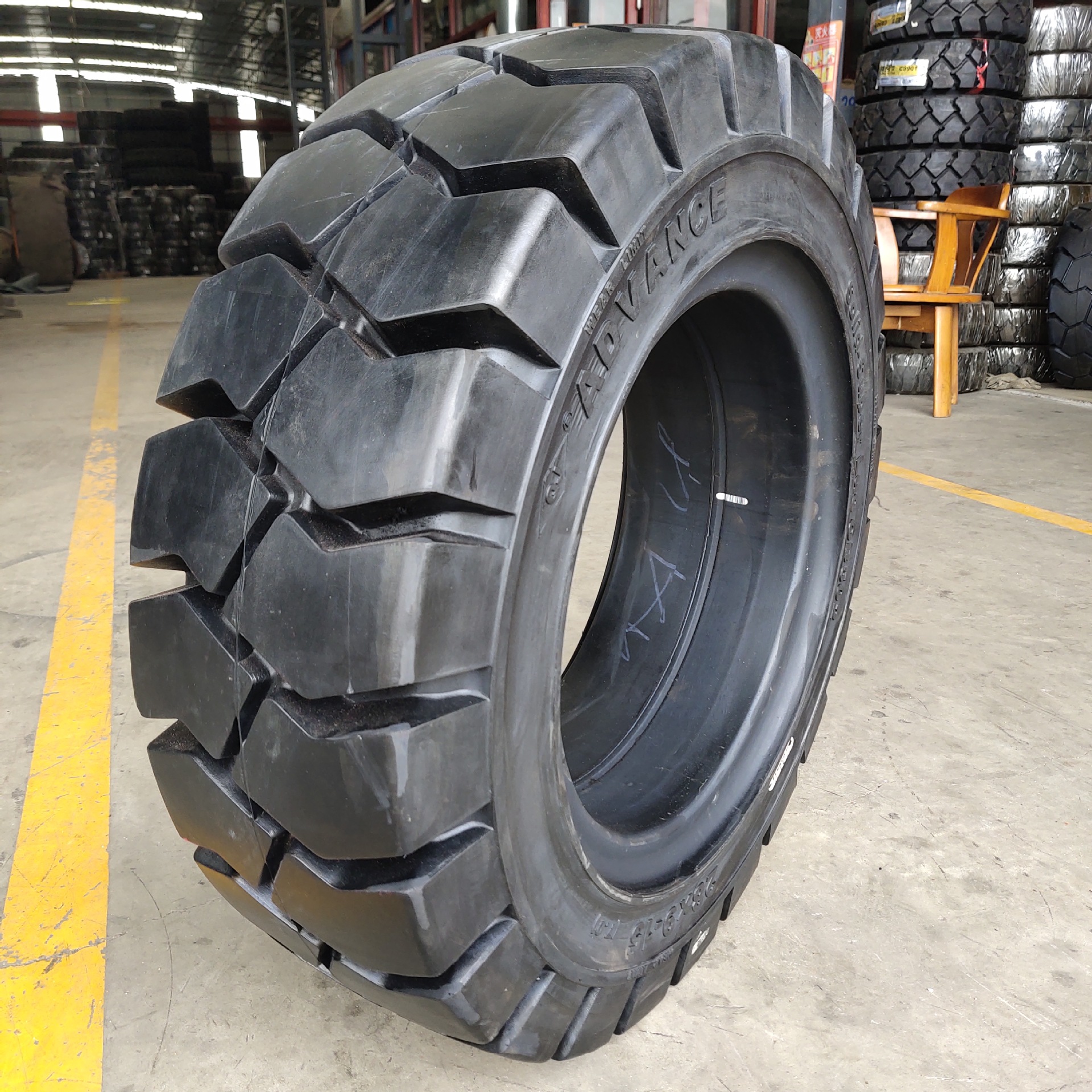 前进牌汽车轮胎