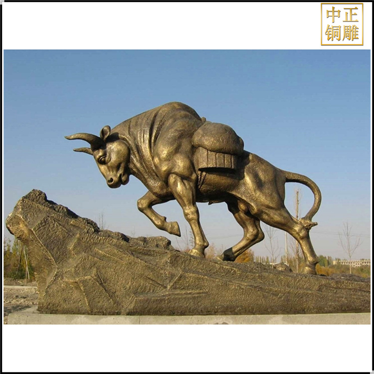 户外景观铜牛雕塑.jpg