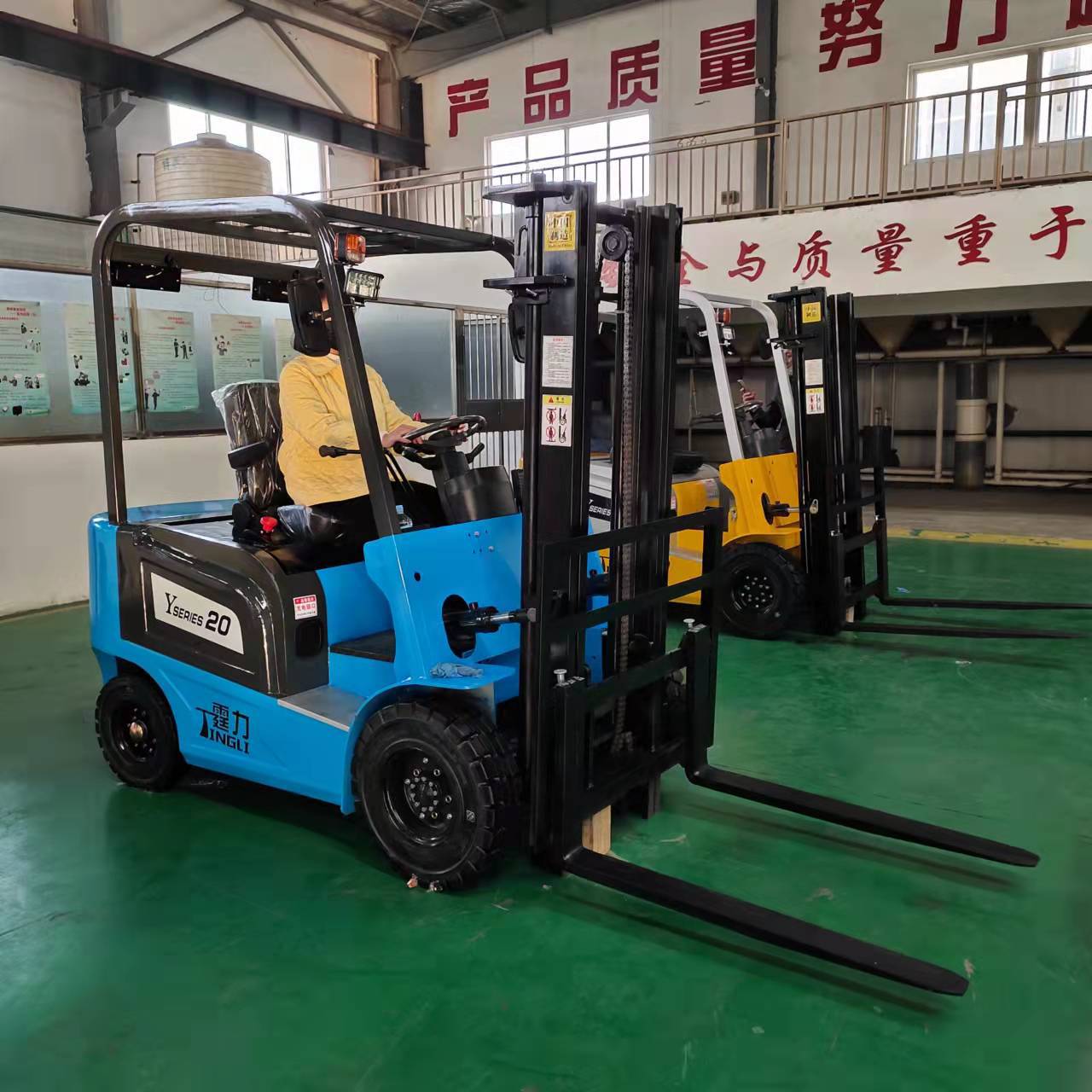 小型液压电动叉车装卸搬运1.5吨升降座驾1吨新能源全自动电动叉车