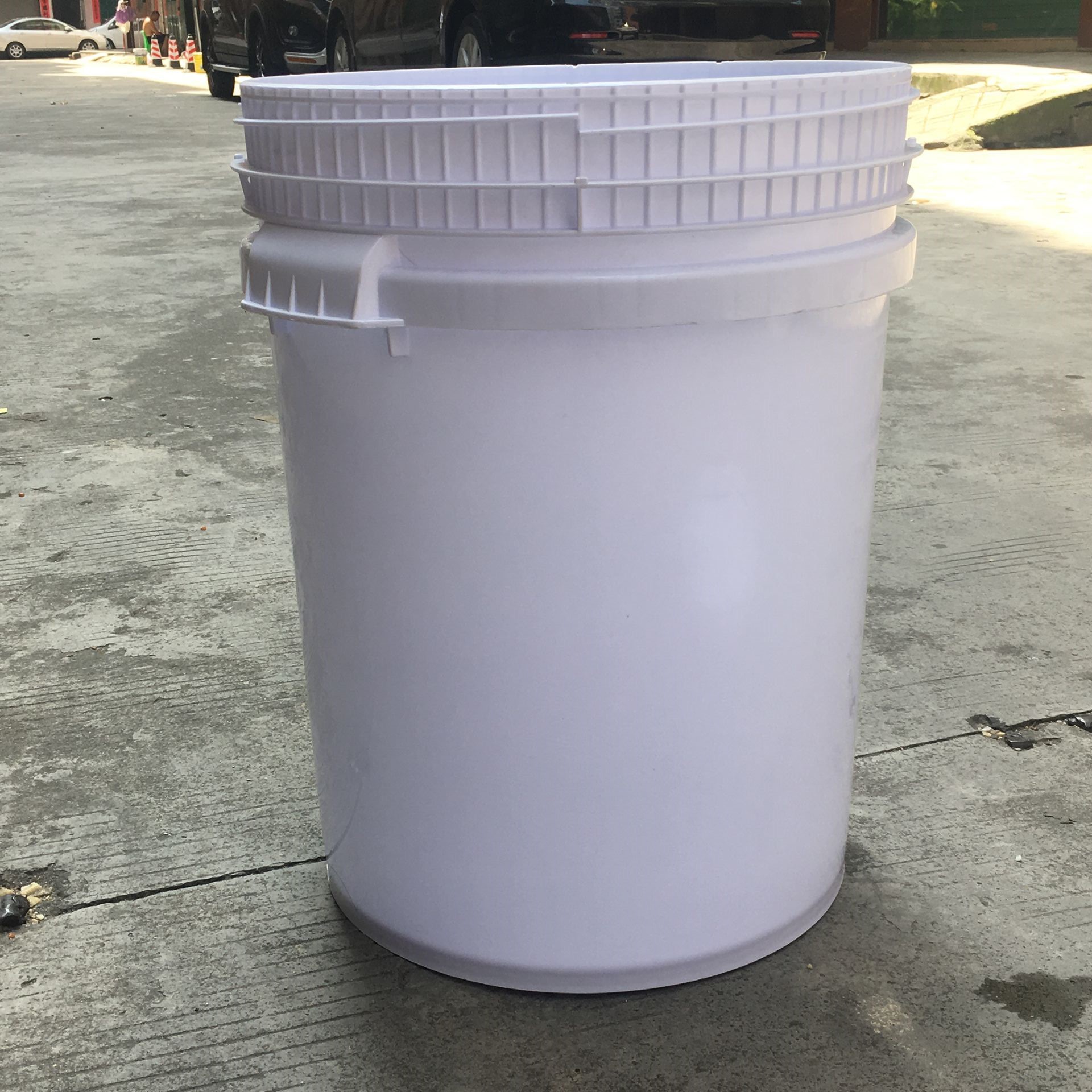 50升pp材质大口高式食品桶50l美式螺旋盖塑料桶50公斤化工塑料桶