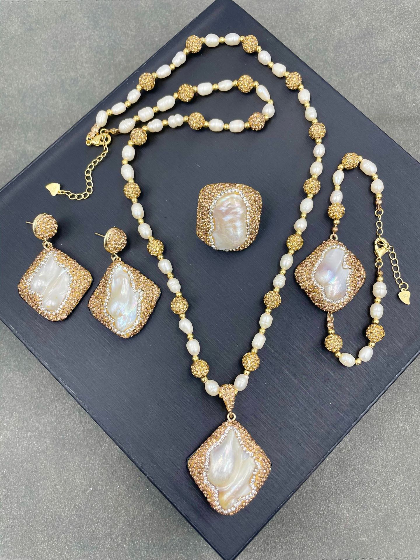 巴洛克珍珠套装 再生淡水异形珍珠 精美高档手工镶嵌捷克钻四件套