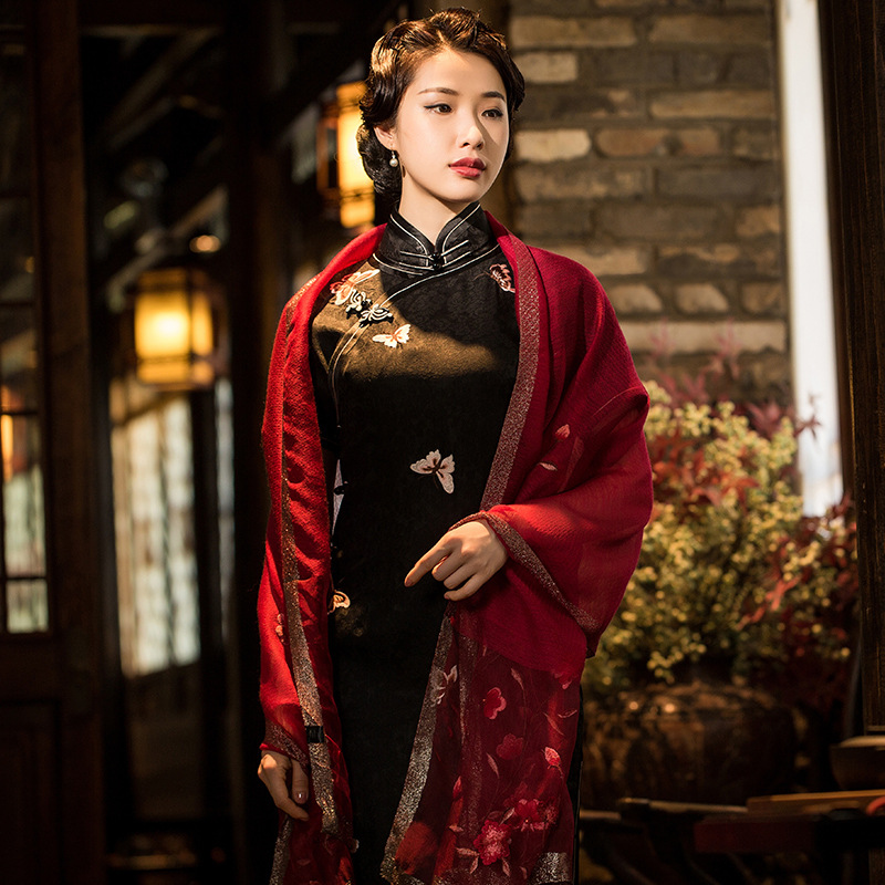 玺玥真丝毛披肩围脖 刺绣百搭风大围巾 复古旗袍披肩