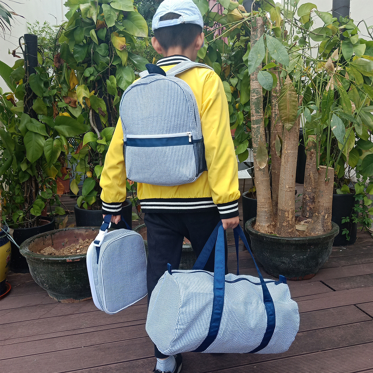 Cross-Border New Arrival Seersucker Children's Backpack Lunch Bag Outdoor Travel Bag Wholesale Student Schoolbag