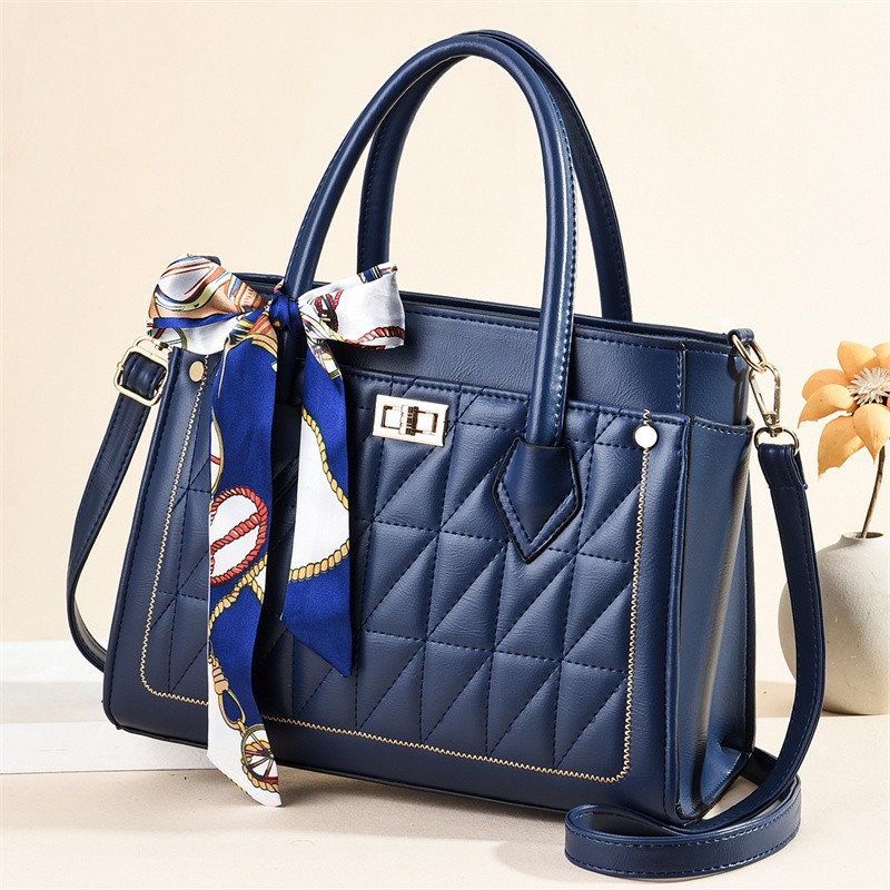 Summer New Versatile Fashion Ins Women's Shoulder Bag Popular Plaid Trendy Crossbody Bag Women's Niche