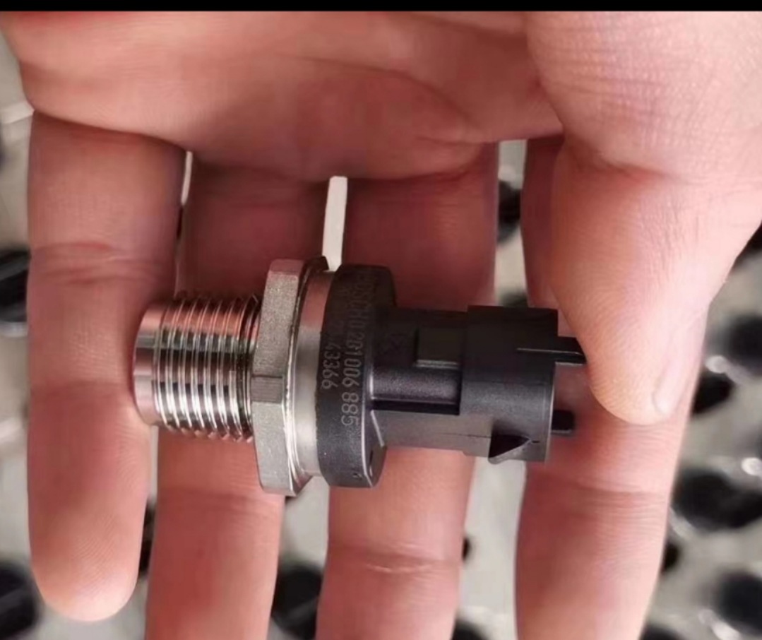 轨压传感器 0281006885 博世压力传感器 原厂全新 现货