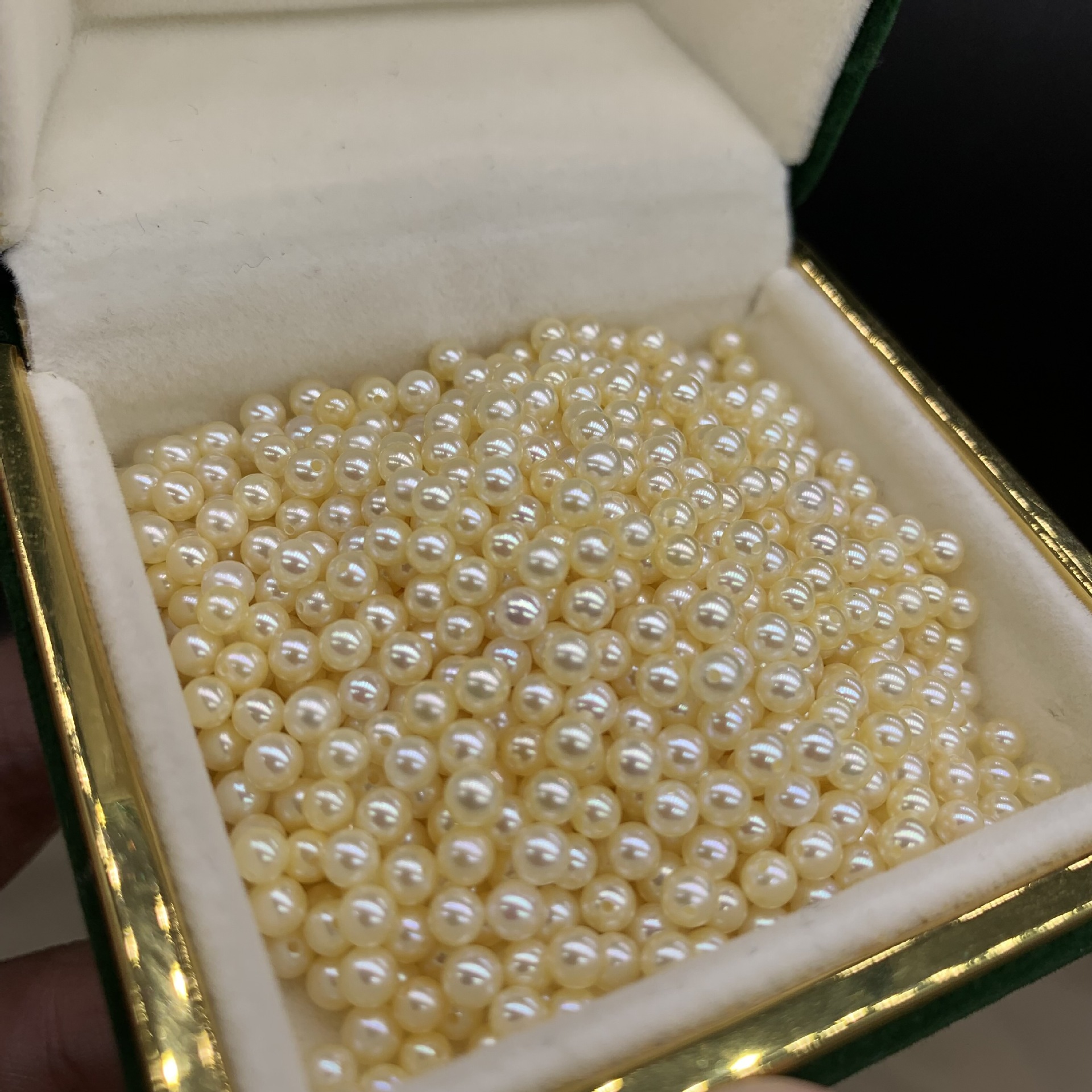 日本akoya海水珍珠羽皇金迷你小圆珠3-3.