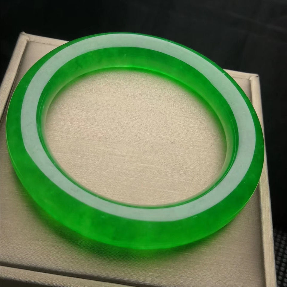 缅甸翡翠满绿圆条镯子翡翠冰种透阳绿全绿圆条手镯男女款玉镯特价