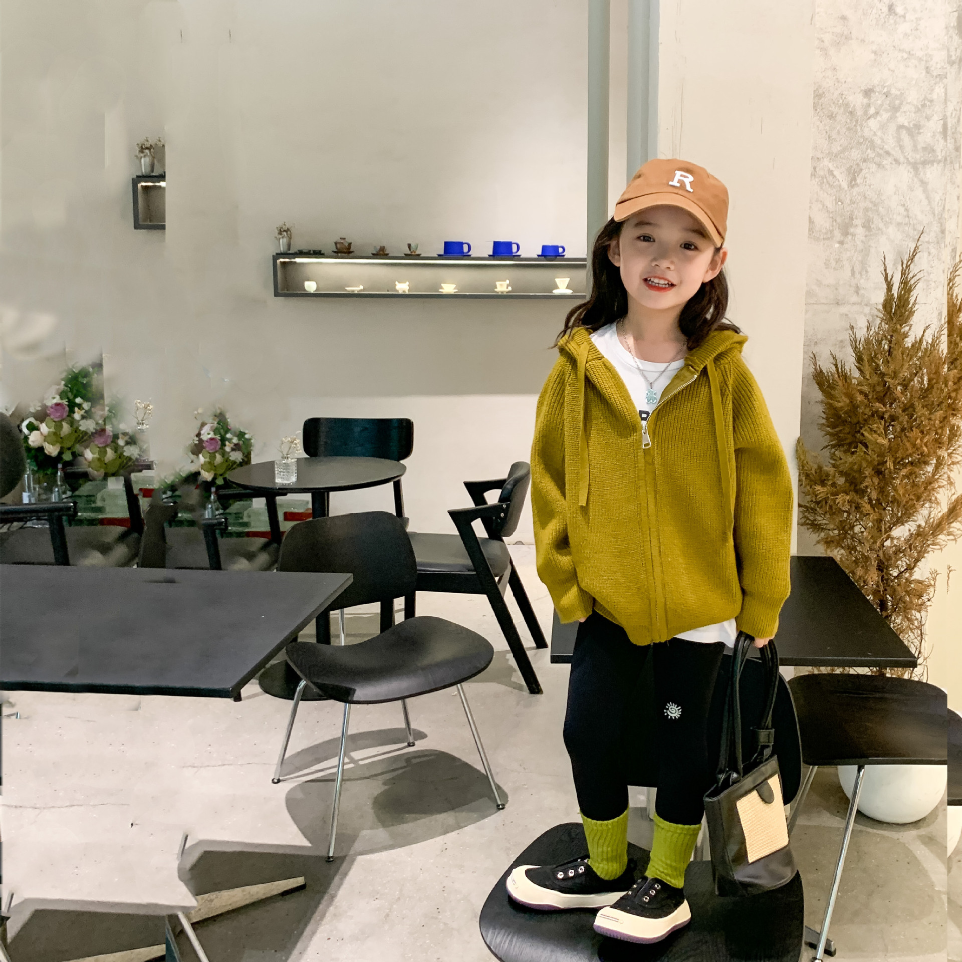 小青蛙童装 韩国女童穿搭 女童韩版拉链毛衣开衫 连帽毛衣外套