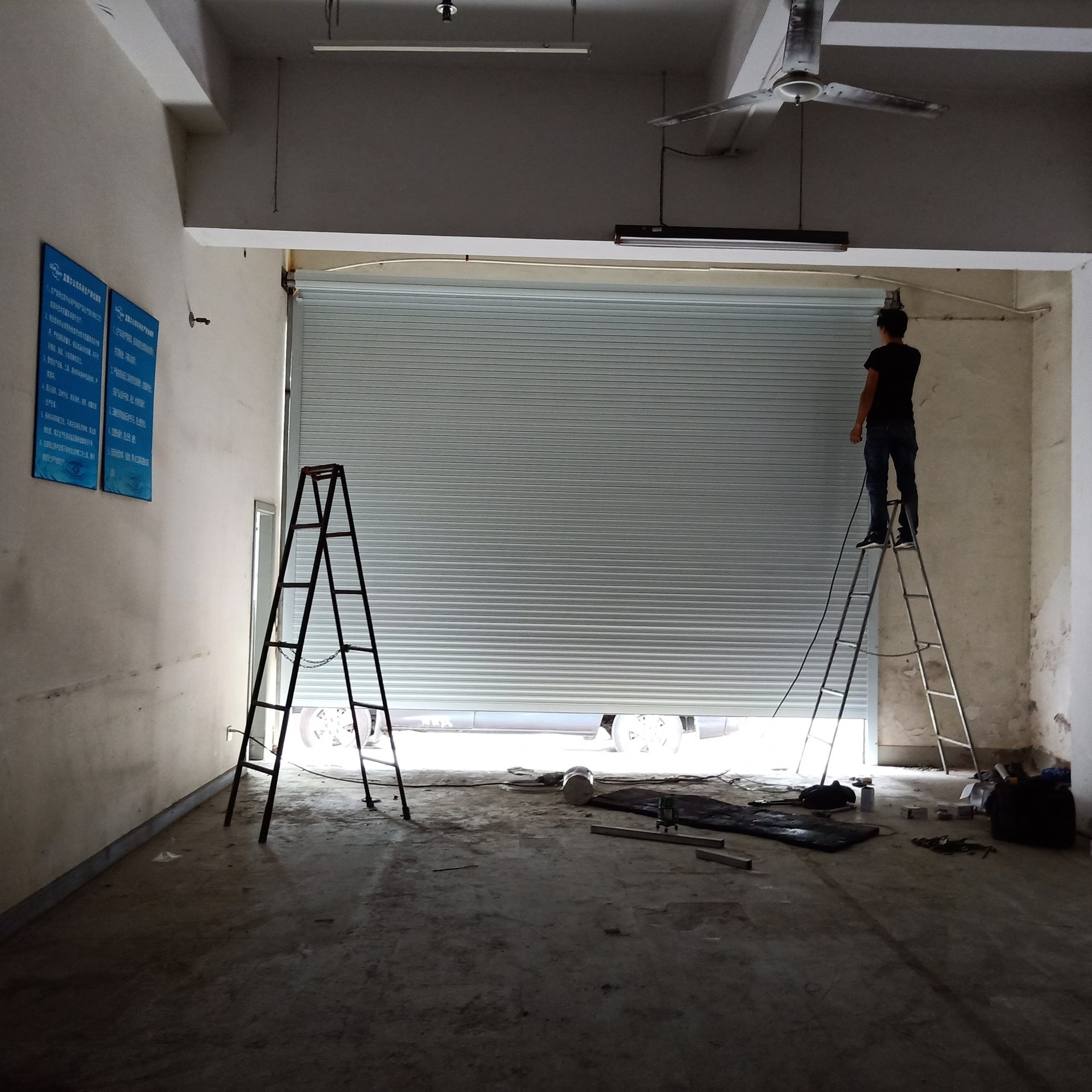 南京电动卷帘门厂