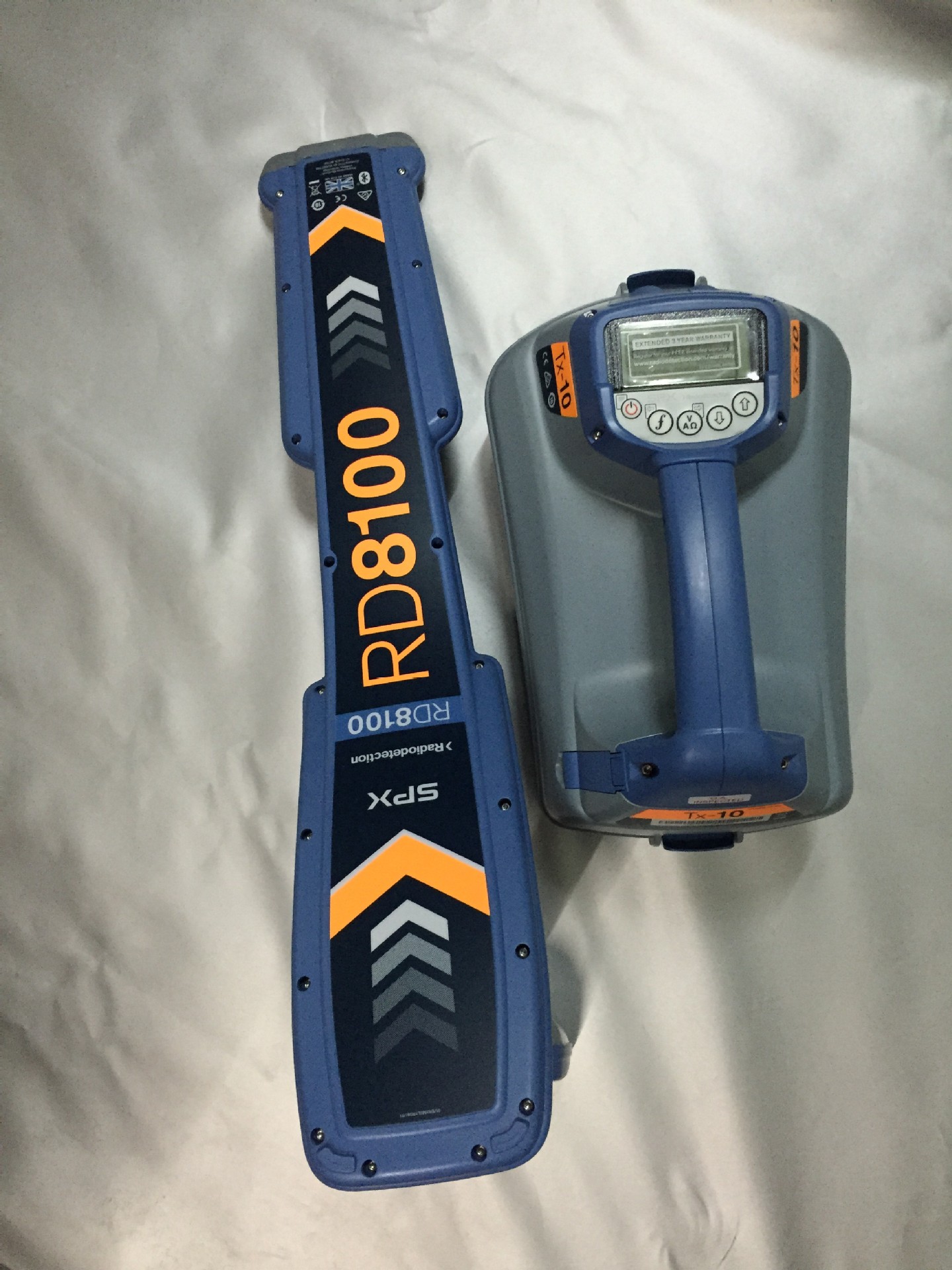 英国雷迪rd8100地下管线探测仪管线深度定位仪管线走向探测仪