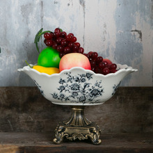 美式家用果盘创意客厅干果盘陶瓷新中式茶几摆件装饰果盘高脚船碗