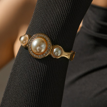 跨境欧式复古宫廷风手镯 金色圆形装饰镶珍珠款女士合金镀金手环