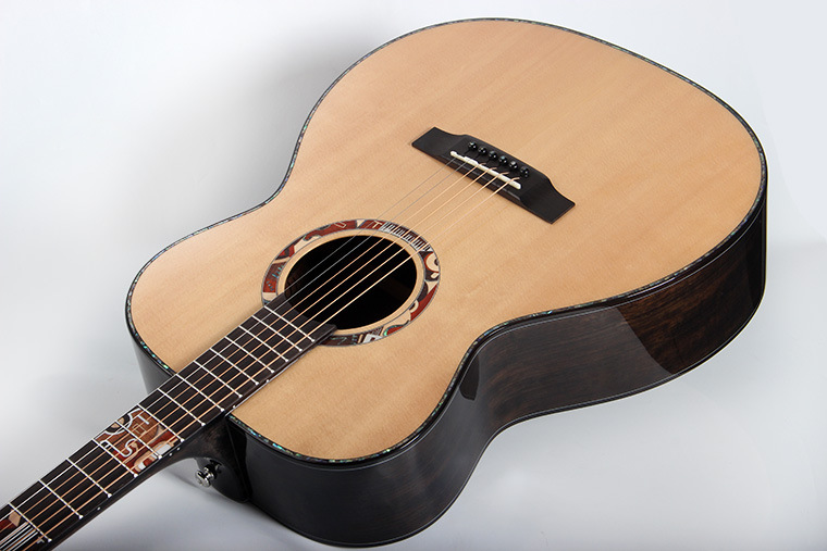 高端款云杉面古夷苏木单板40寸亮光款圆角om桶可贴牌民谣吉他批发