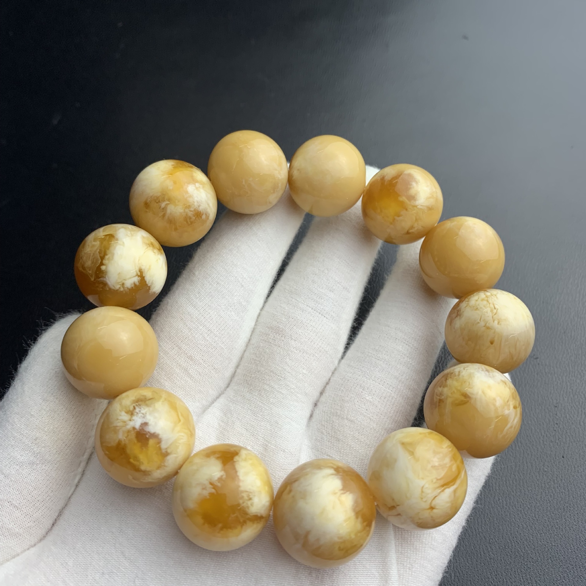 二代精品粉压合成蜜蜡妖孽白花蜜手串直播货源礼品展会批发