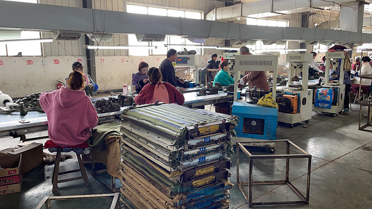 布鞋千层底休闲源头老布鞋北京上线工厂轮胎舒适纯色底批发布鞋